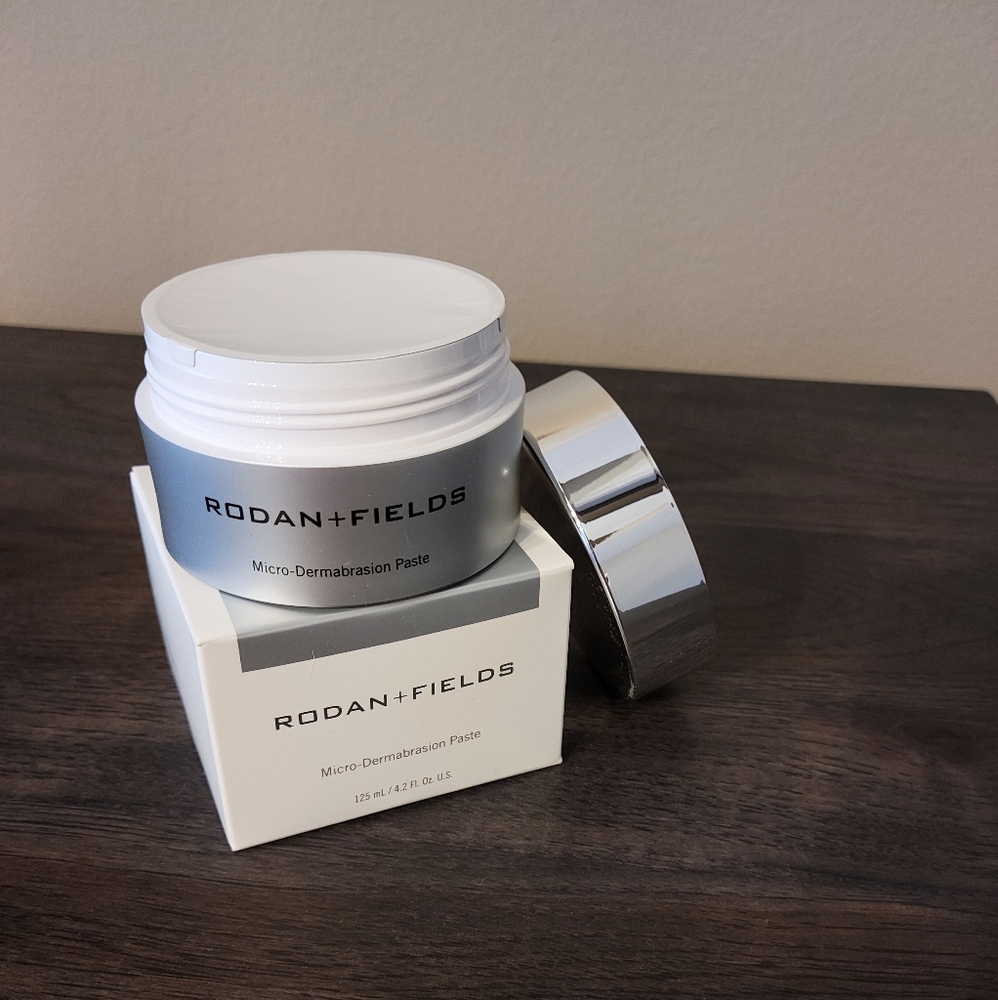 R+F Microdermabrasion Paste